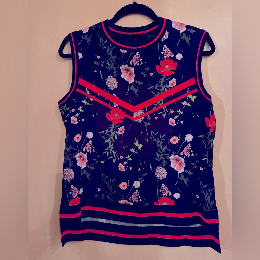 Ted Beker top